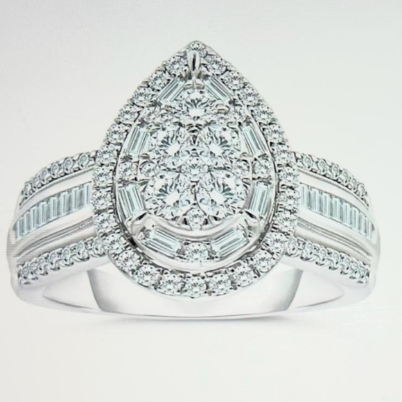14K Gold Pear Shaped Halo Diamond Ring 0.95 CT. T.W. - Picture 1 of 9